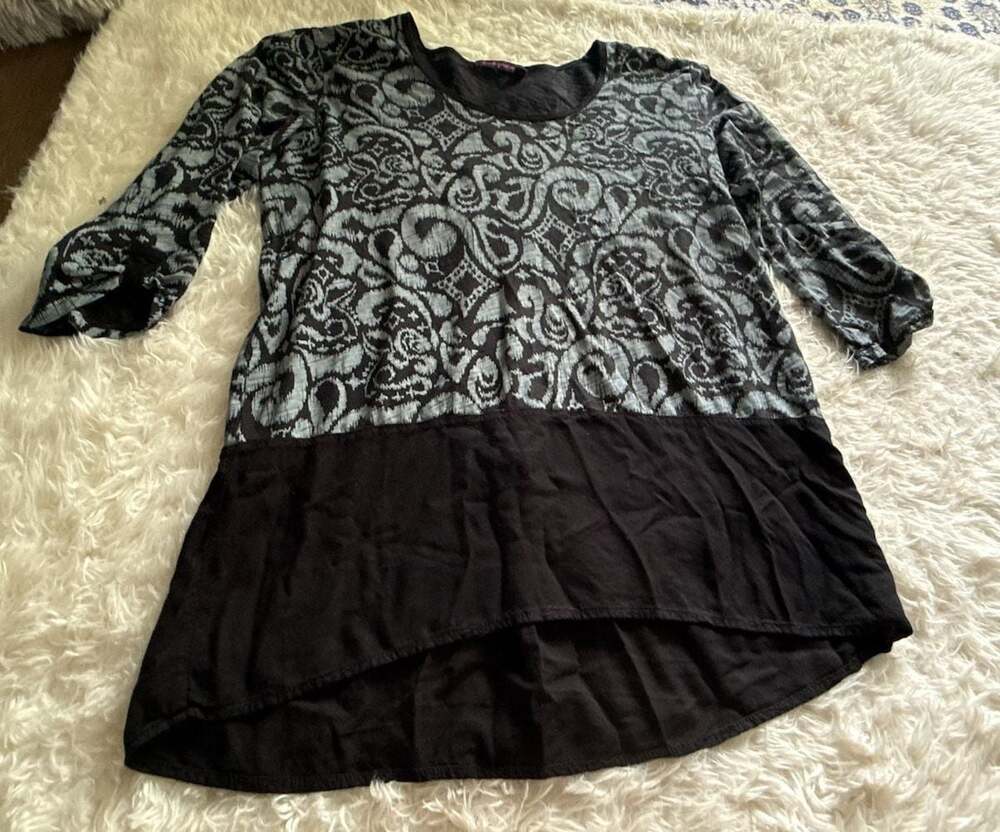 Freshโ Produce Long Sleeve Colorblock Top Black with Patterned Overlay